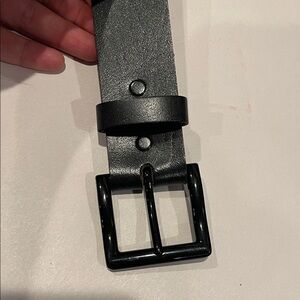 Hanks Belts "The Budget" Barebones full-grain leather belt made in the USA Sz 40